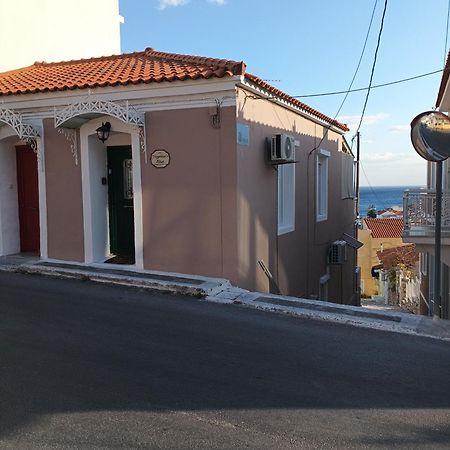 Vaggelitsa'S House Villa Питагорио Екстериор снимка